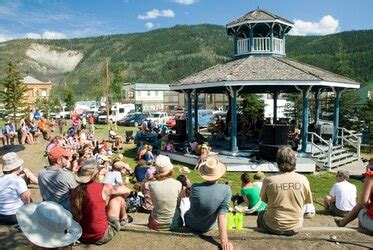  Yukon Music Festival: คอนเสิร์ตสุดมันส์ที่รวมเอาความเท่ของยูทูเบอร์และนักดนตรีชื่อดังไว้ด้วยกัน